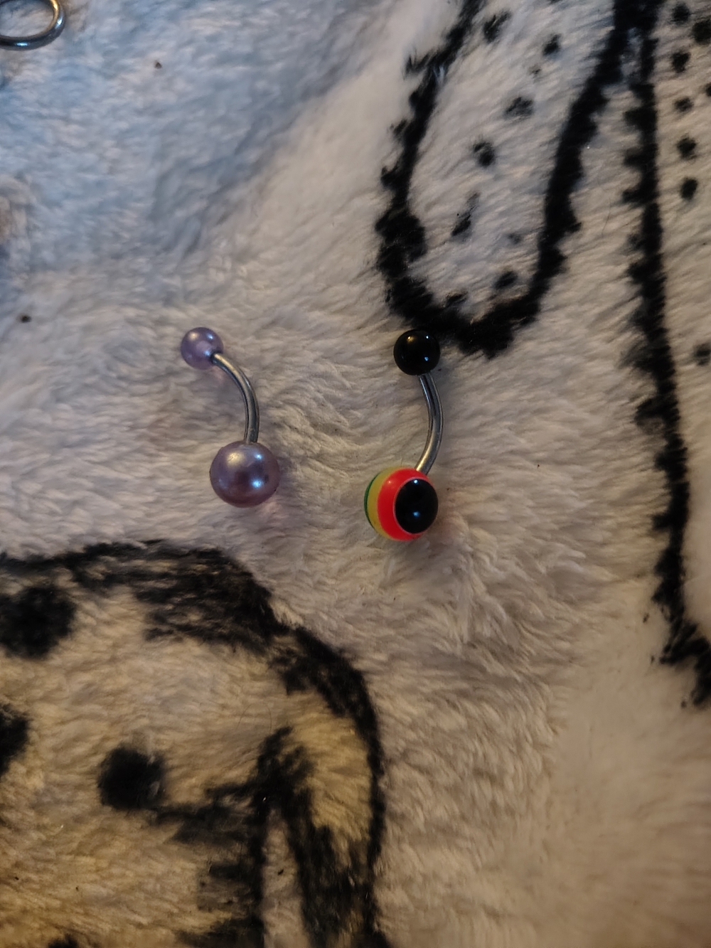 Assorted Belly Button Rings For Sale! - Picture 3 of 12